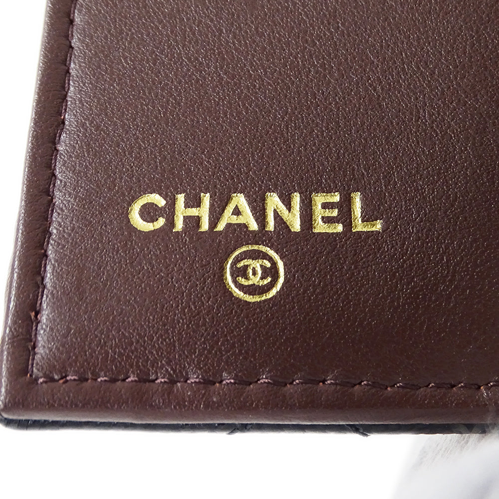 CHANEL シャネル 三つ折り財布 マトラッセ ブラック ゴールド金具 キャビアスキン レディース 【中古】