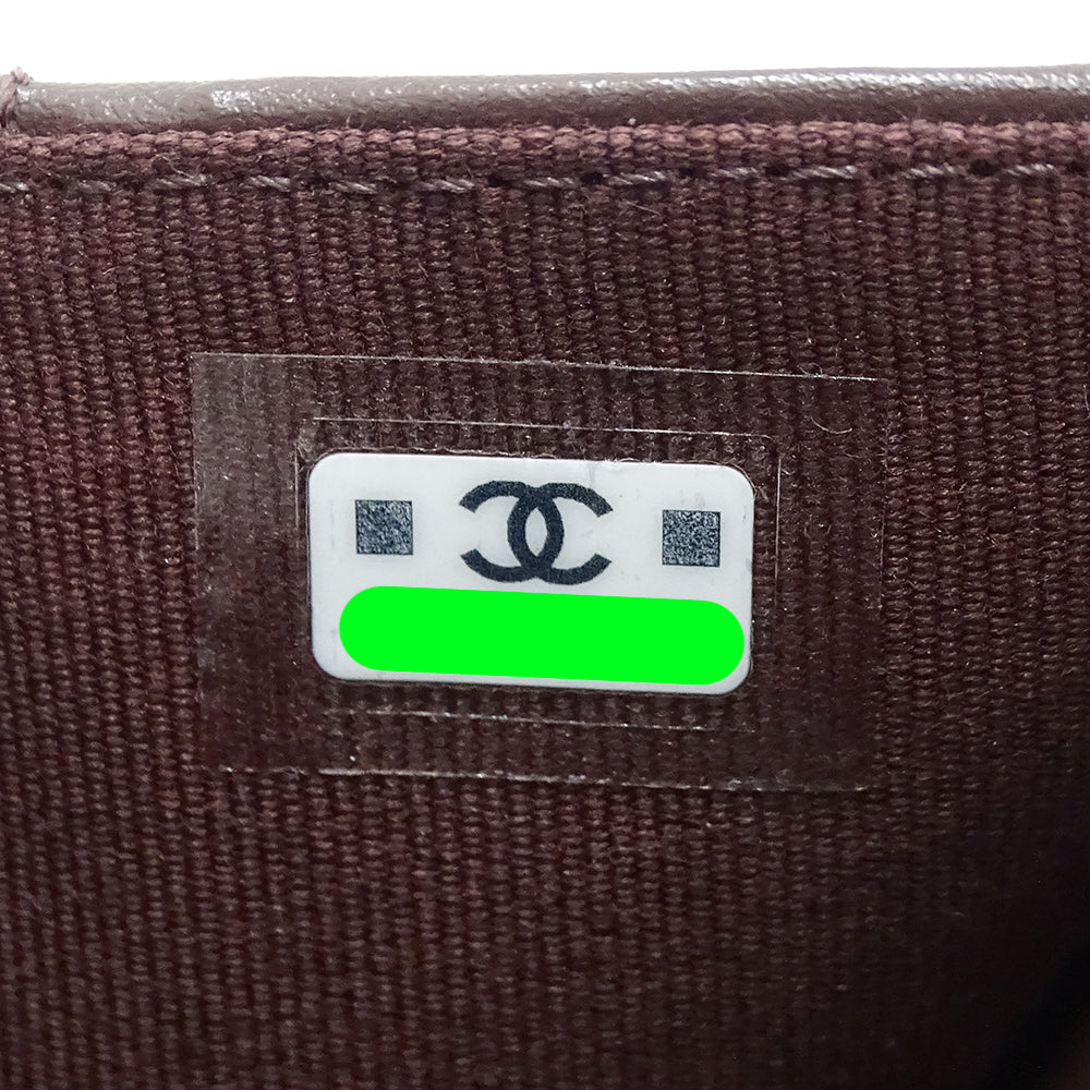 CHANEL シャネル 三つ折り財布 マトラッセ ブラック ゴールド金具 キャビアスキン レディース 【中古】