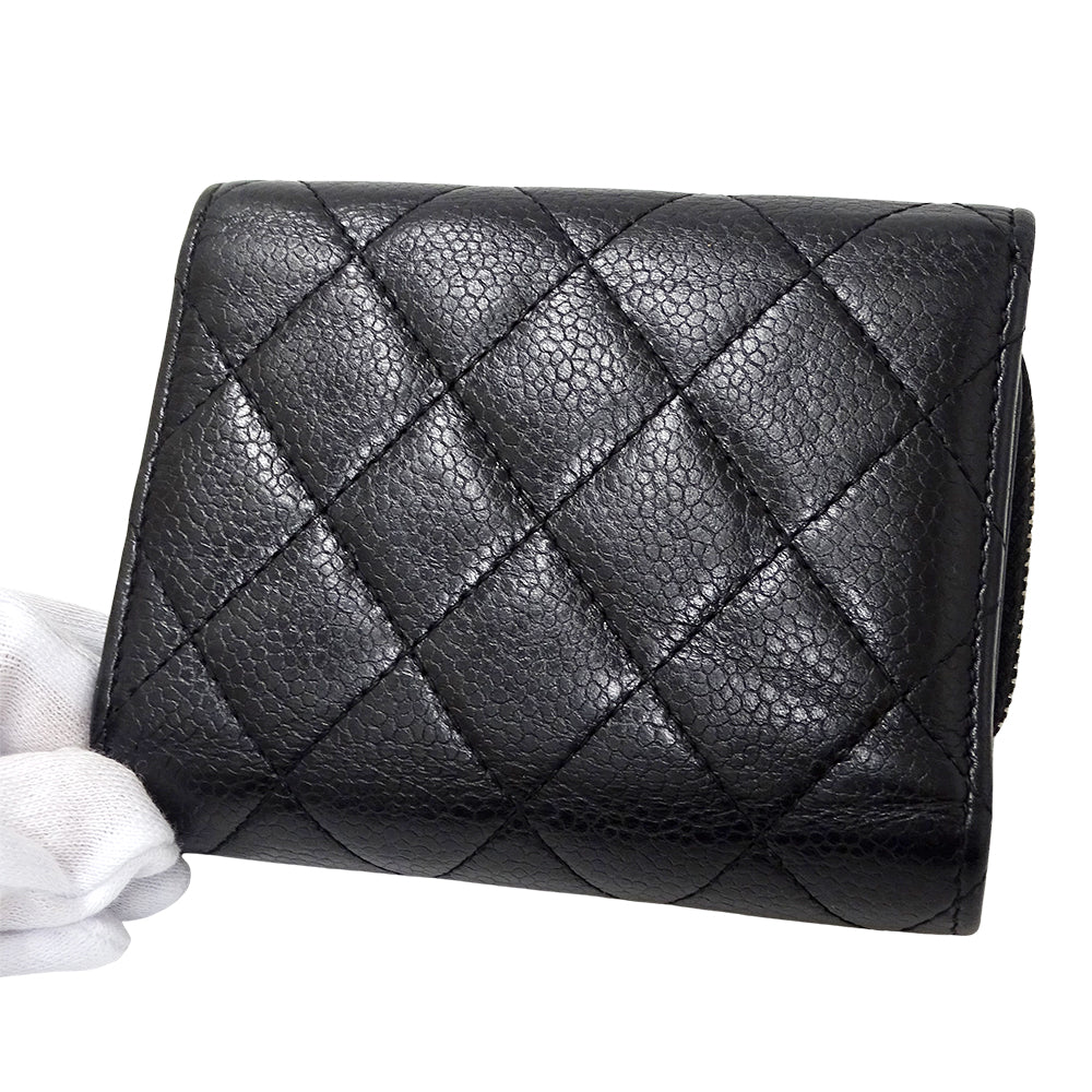 CHANEL シャネル 三つ折り財布 マトラッセ ブラック シルバー金具 キャビアスキン レディース 【中古】