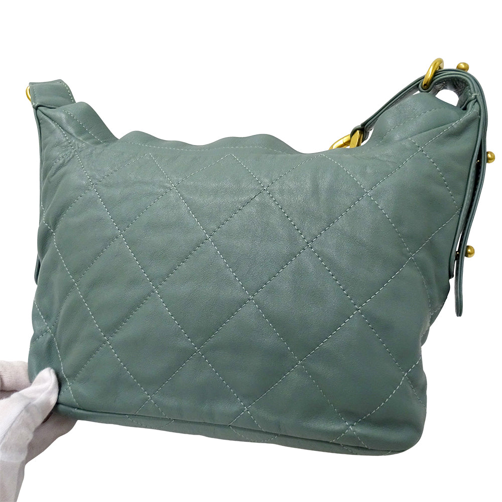 CHANEL シャネル ショルダーバッグ マトラッセ グリーン ゴールド金具 レザー レディース 【中古】