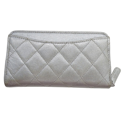 CHANEL シャネル マトラッセ 財布 ミディアムウォレット シルバー キャビアスキン ココマーク レディース 【中古】