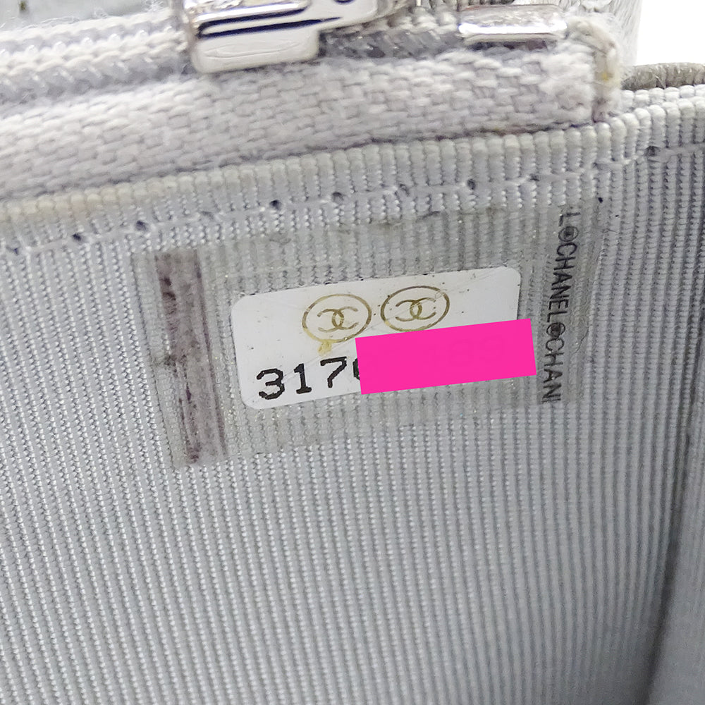 CHANEL シャネル マトラッセ 財布 ミディアムウォレット シルバー キャビアスキン ココマーク レディース 【中古】