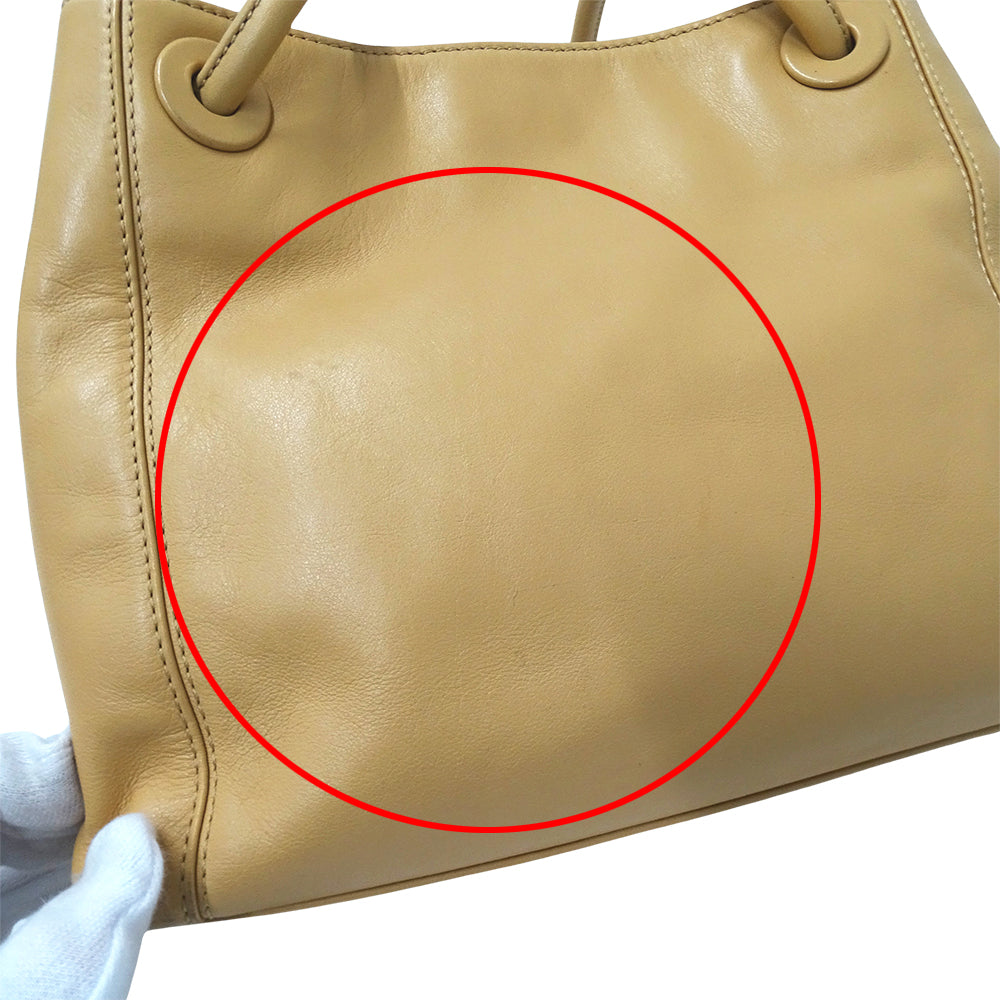 CHANEL シャネル ショルダーバッグ ベージュ レザー レディース 【中古】