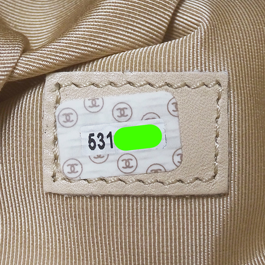 CHANEL シャネル ショルダーバッグ ベージュ レザー レディース 【中古】