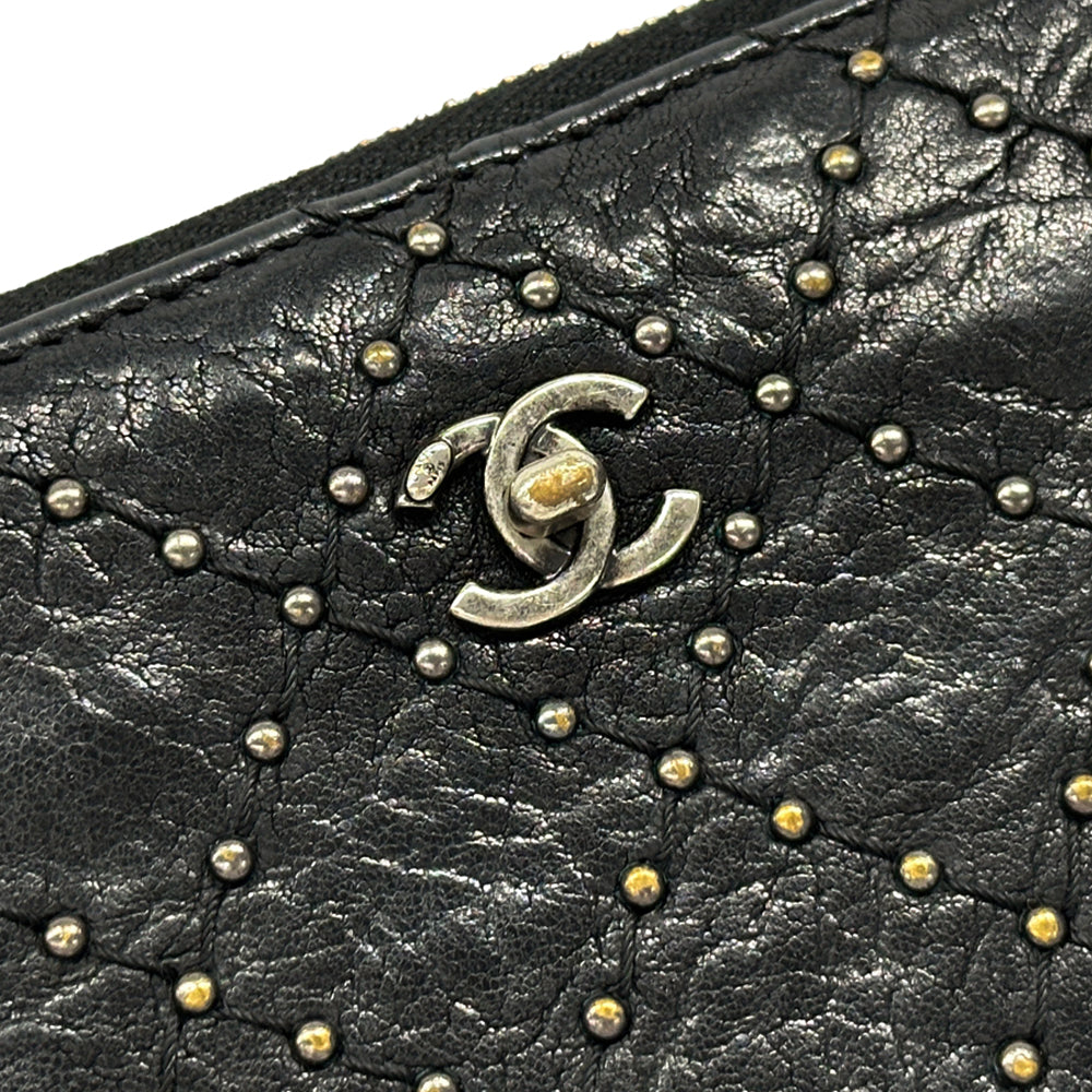 CHANEL シャネル 長財布 マトラッセ スタッズ ブラック シルバー金具 レザー レディース 【中古】