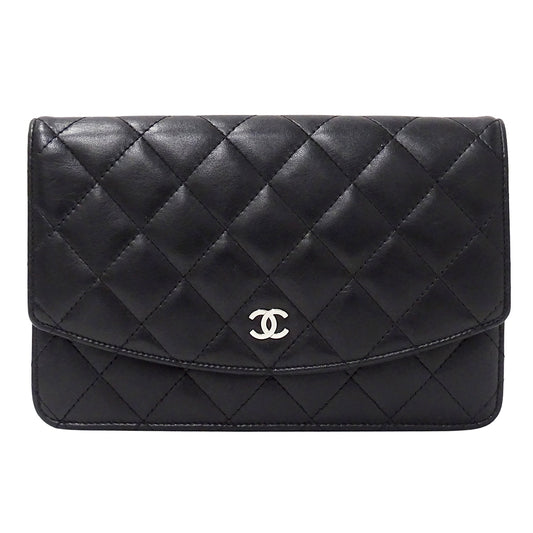 CHANEL シャネル クラッチバッグ セカンドバッグ 長財布 マトラッセ ブラック シルバー金具 ラムスキン レディース 【中古】