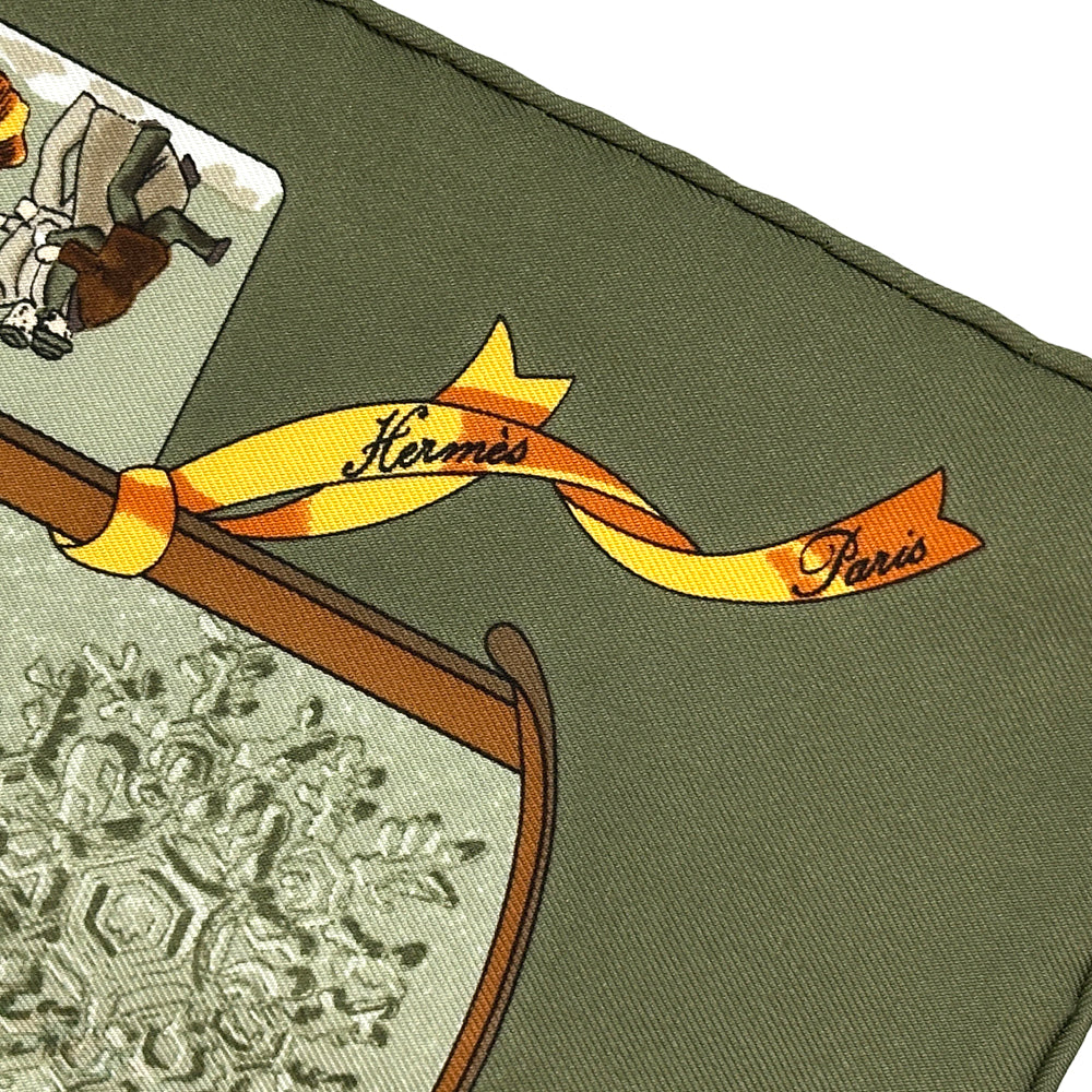 HERMES エルメス プチカレ Neige d'Antan 去年の冬 スカーフ グリーン マルチカラー シルク レディース 【中古】
