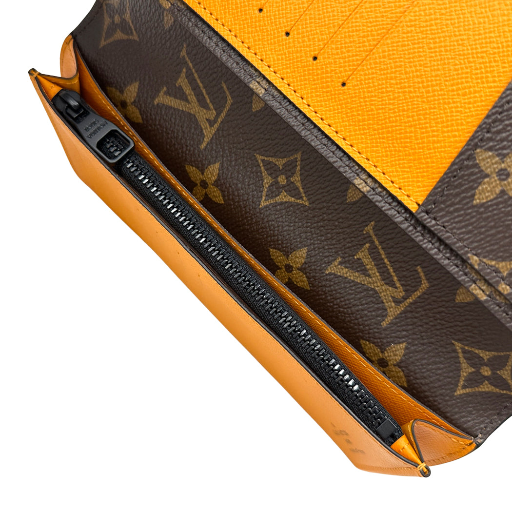LOUIS VUITTON ルイ・ヴィトン ポルトフォイユ・ブラザ 長財布 モノグラム マカサー サフランオレンジ ブラウン M82551 メンズ 【中古】