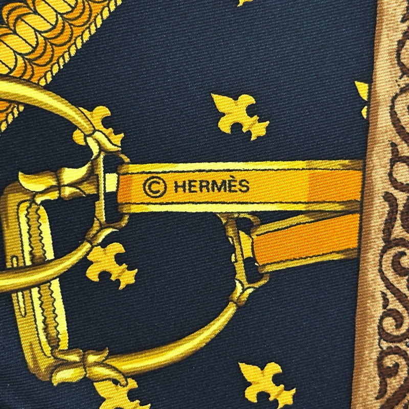 HERMES エルメス カレ90 SELLES A HOUSSE カバーへの腰掛け スカーフ ブラック イエロー シルク レディース 【中古】