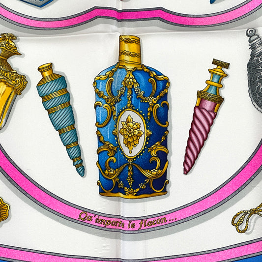 HERMES エルメス カレ90 Qu'importe le flacon 香水瓶 スカーフ ブルー マルチカラー シルク レディース 【中古】