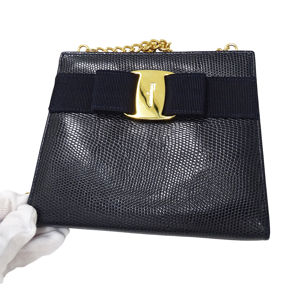 Ferragamo フェラガモ ショルダーバッグ ヴァラリボン ネイビー レザー レディース 【中古】