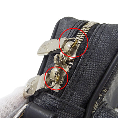 LOUIS VUITTON ルイ・ヴィトン アマゾン ショルダーバッグ ダミエ グラフィット クリストファーネメス N48239 メンズ 【中古】