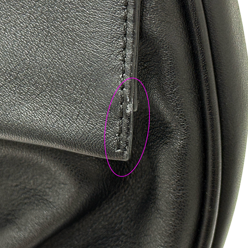 FENDI フェンディ ショルダーバッグ ブラック 8M0276 レザー レディース 【中古】
