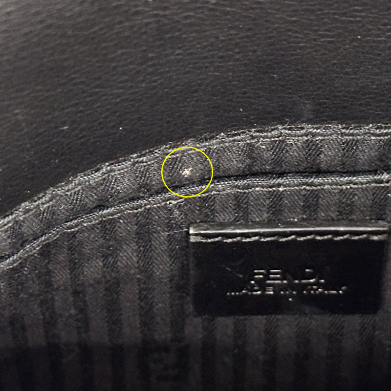 FENDI フェンディ ショルダーバッグ ブラック 8M0276 レザー レディース 【中古】