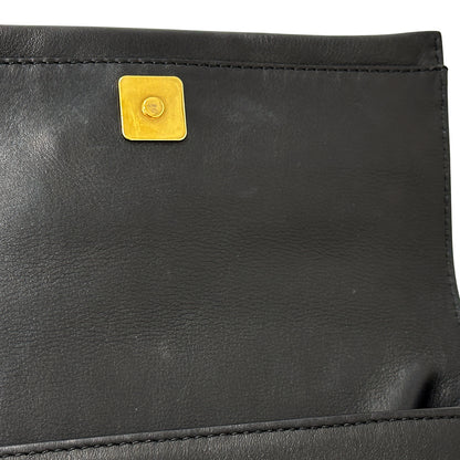 FENDI フェンディ ショルダーバッグ ブラック 8M0276 レザー レディース 【中古】