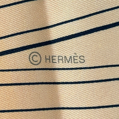 HERMES エルメス カレ ダブルフェイス90 Grand Tralala グラン・トゥラララ スカーフ ヴァーミリオン ブルー マルチカラー ピンク シルク リバーシブル レディース 【中古】