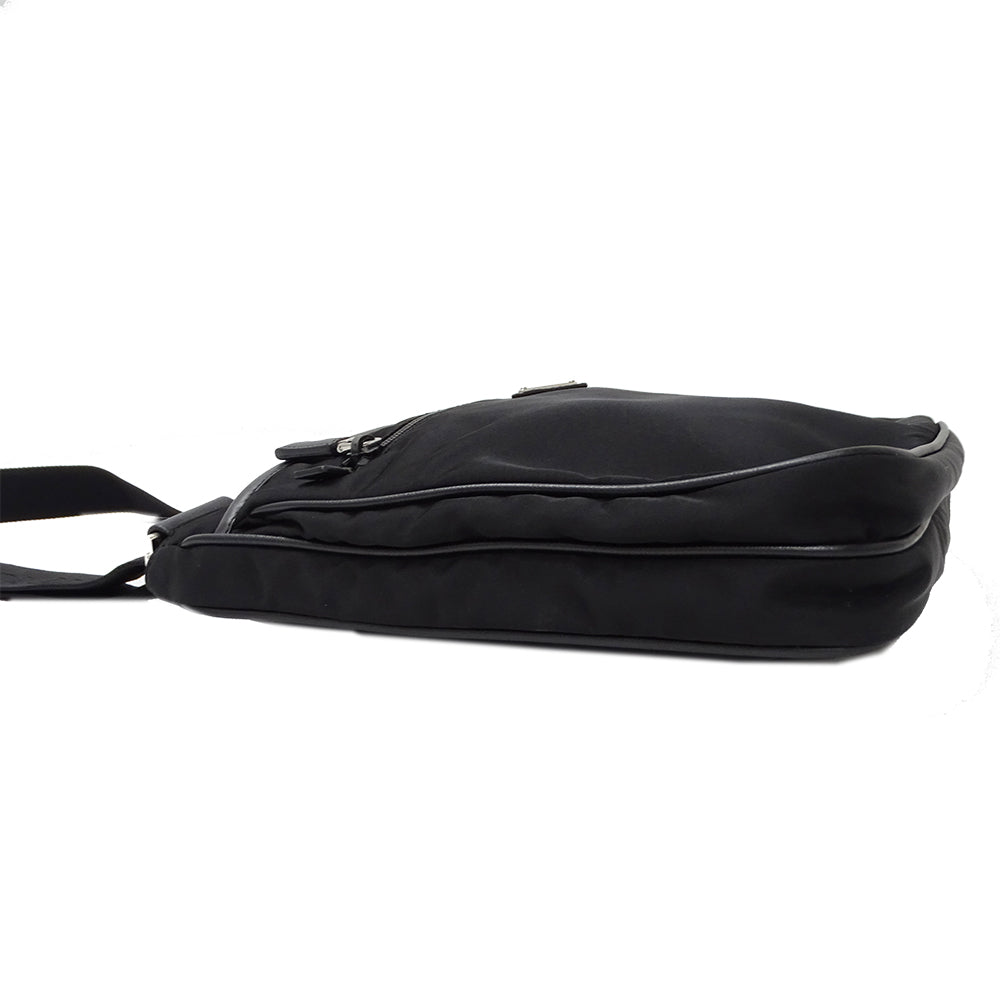 PRADA プラダ ショルダーバッグ ブラック ナイロン メンズ 【中古】
