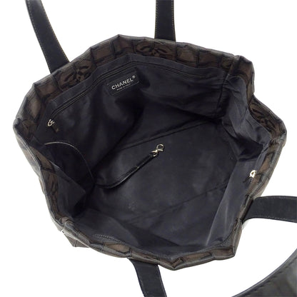 CHANEL シャネル トートバッグ ニュートラベル トートMM ダークブラウン シルバー金具 ナイロン レディース 【中古】