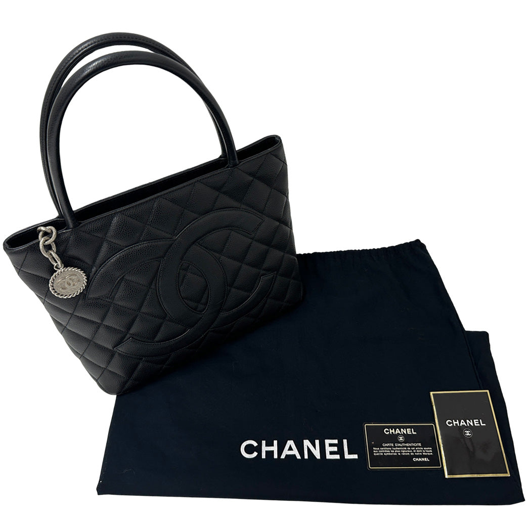 CHANEL シャネル 復刻トート トートバッグ ブラック シルバー金具 キャビアスキン レディース 【中古】