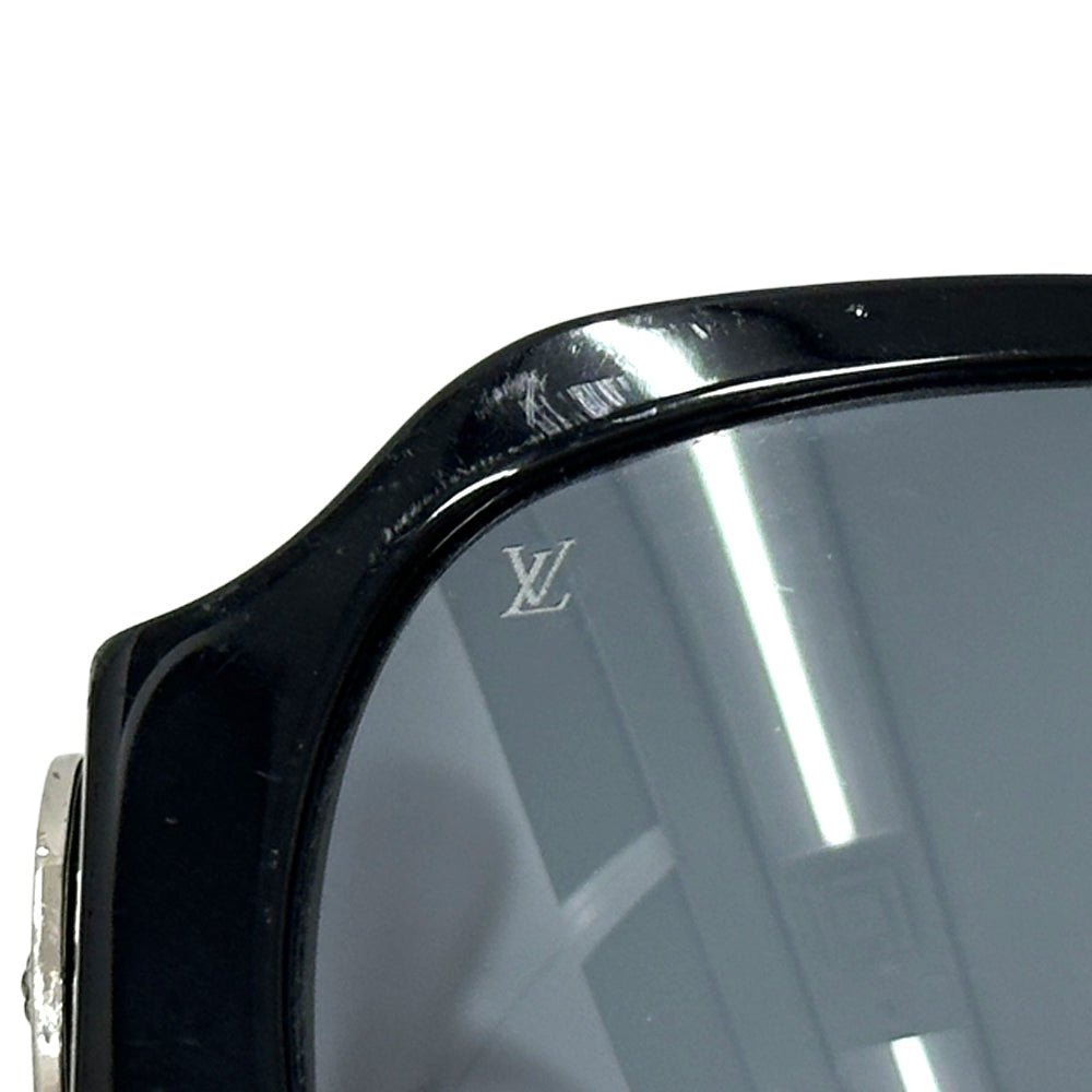 LOUIS VUITTON ルイ・ヴィトン ウルスラストラス サングラス ブラック Z0145E プラスチック レディース メンズ 【中古】