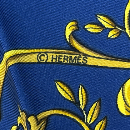 HERMES エルメス カレ90 LA PROMENADE DE LONGCHAMPS ロンシャンへの散歩 スカーフ ブルー マルチカラー シルク レディース 【中古】