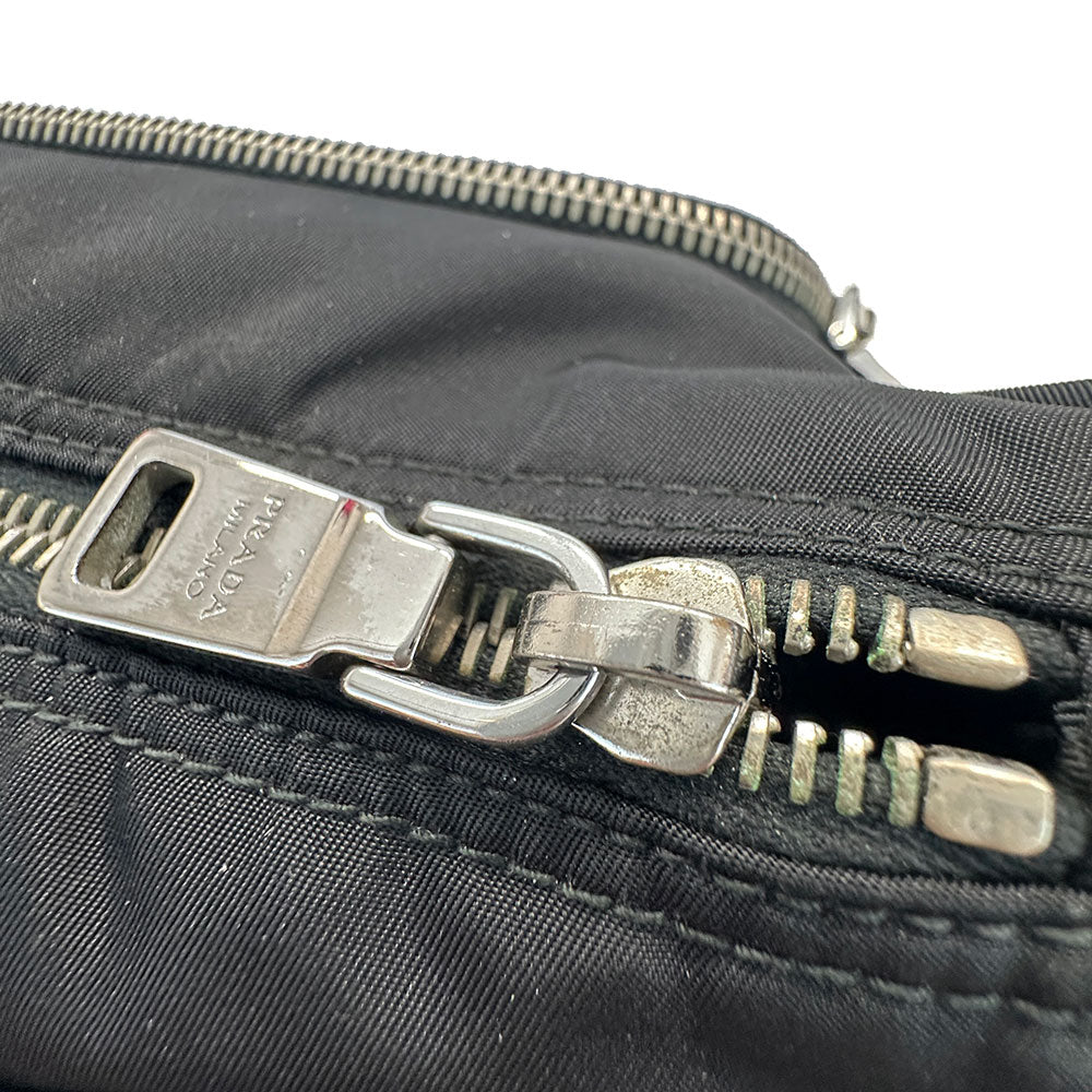 PRADA プラダ ショルダーバッグ ブラック ナイロン メンズ 【中古】