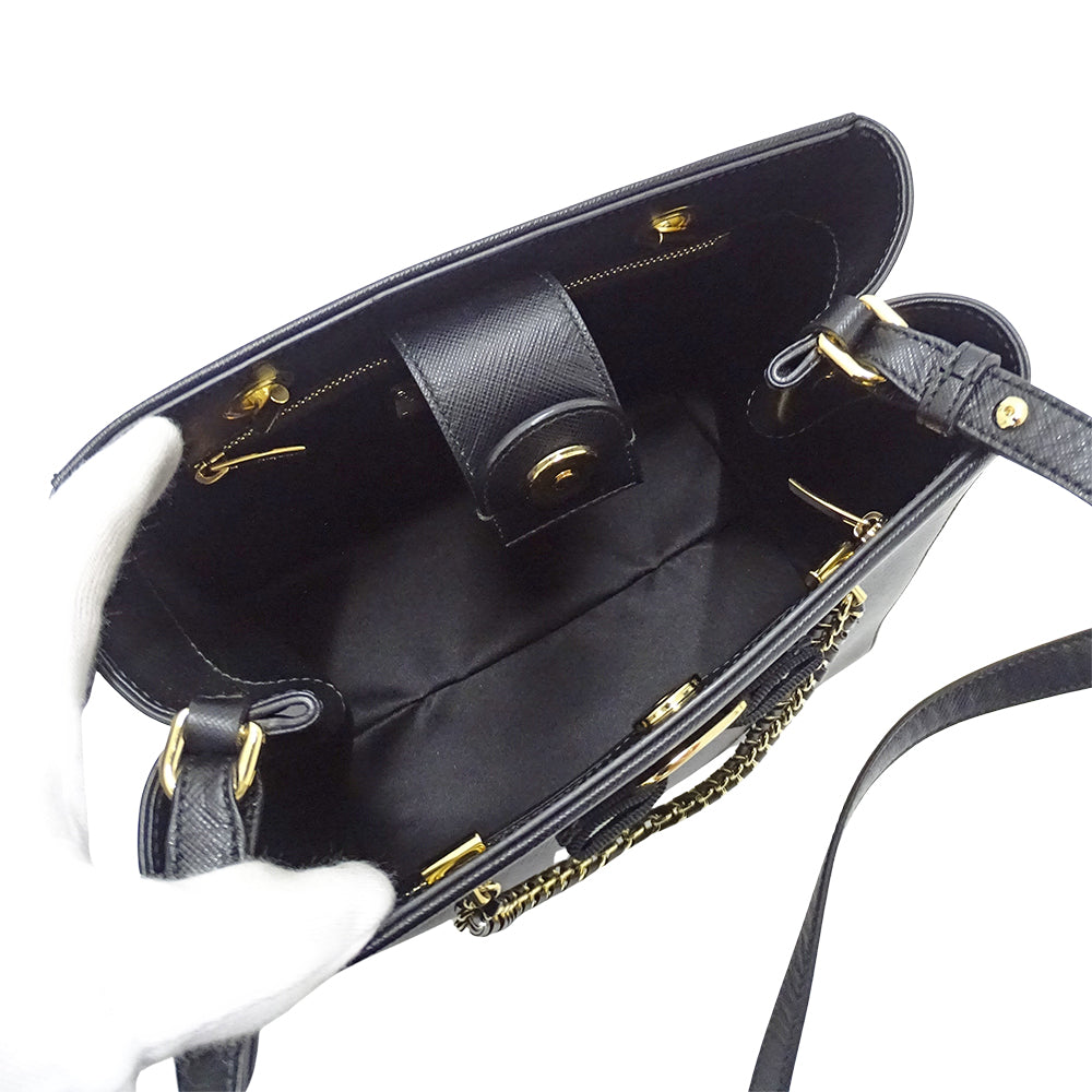 Ferragamo フェラガモ 2wayバッグ ヴァラリボン ブラック レザー レディース 【中古】