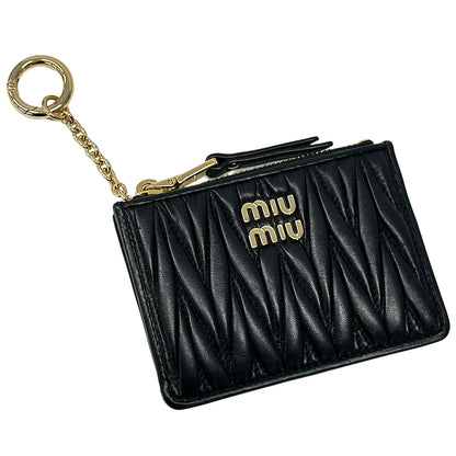 MIUMIU ミュウミュウ コインケース マテラッセ ブラック ゴールド金具 レザー レディース チェーン付き 【中古】