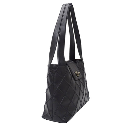 CHANEL シャネル ショルダーバッグ コスモスライン ブラック ラムスキン レディース 【中古】