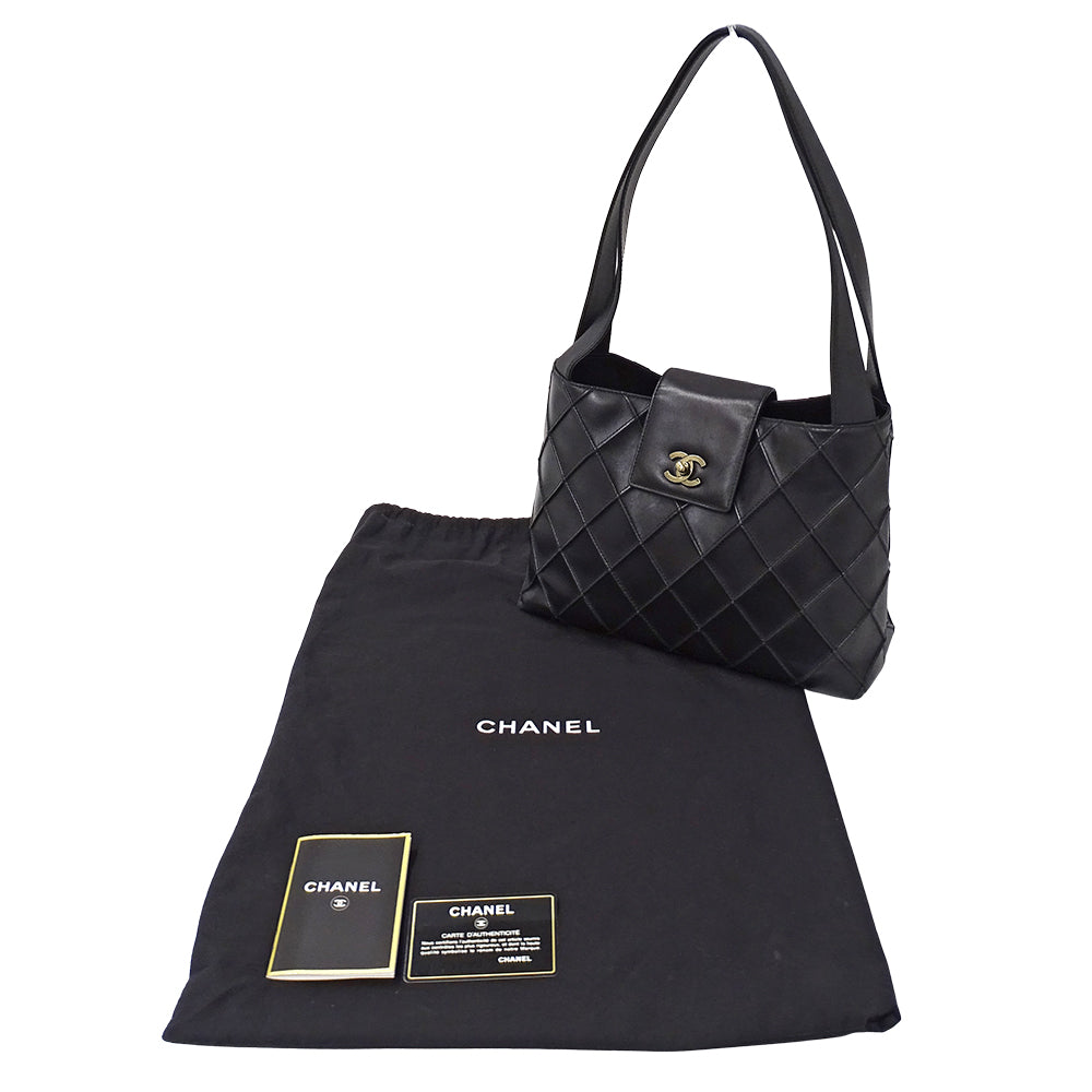 CHANEL シャネル ショルダーバッグ コスモスライン ブラック ラムスキン レディース 【中古】