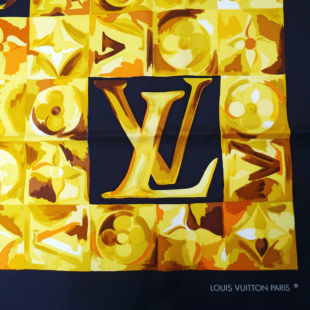LOUIS VUITTON ルイ・ヴィトン Carre Au fil du temps 時の流れに スカーフ ブラック イエロー シルク レディース 【中古】