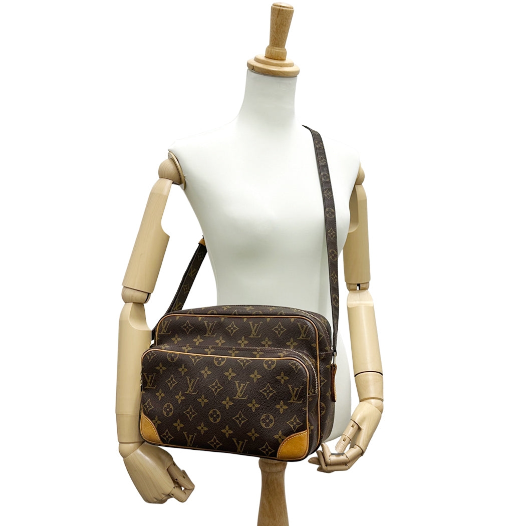 LOUIS VUITTON ルイ・ヴィトン ナイル ショルダーバッグ モノグラム ブラウン M45244 レディース メンズ 【中古】
