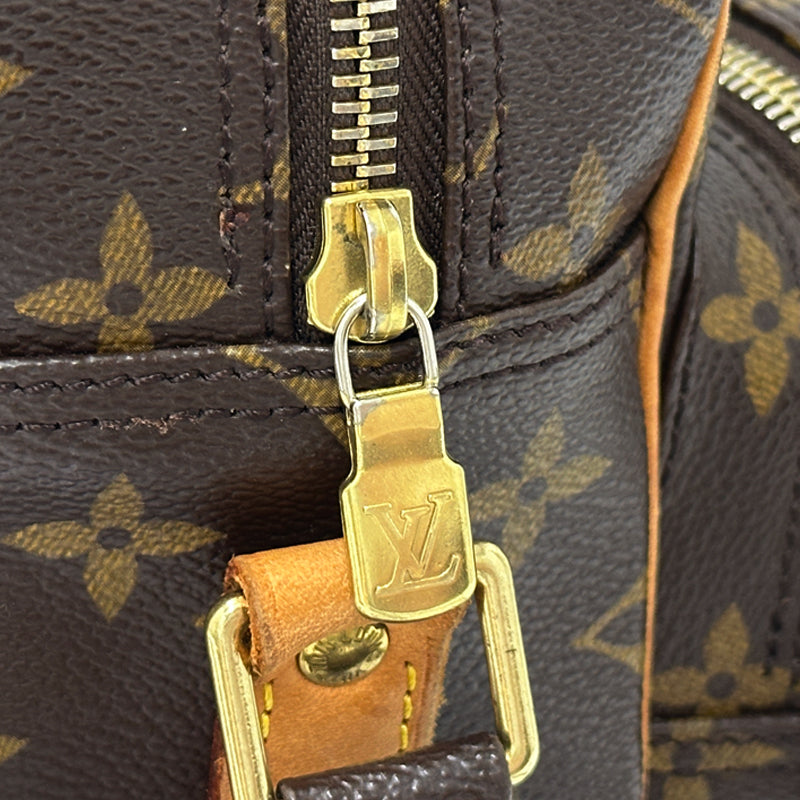 LOUIS VUITTON ルイ・ヴィトン ナイル ショルダーバッグ モノグラム ブラウン M45244 レディース 【中古】