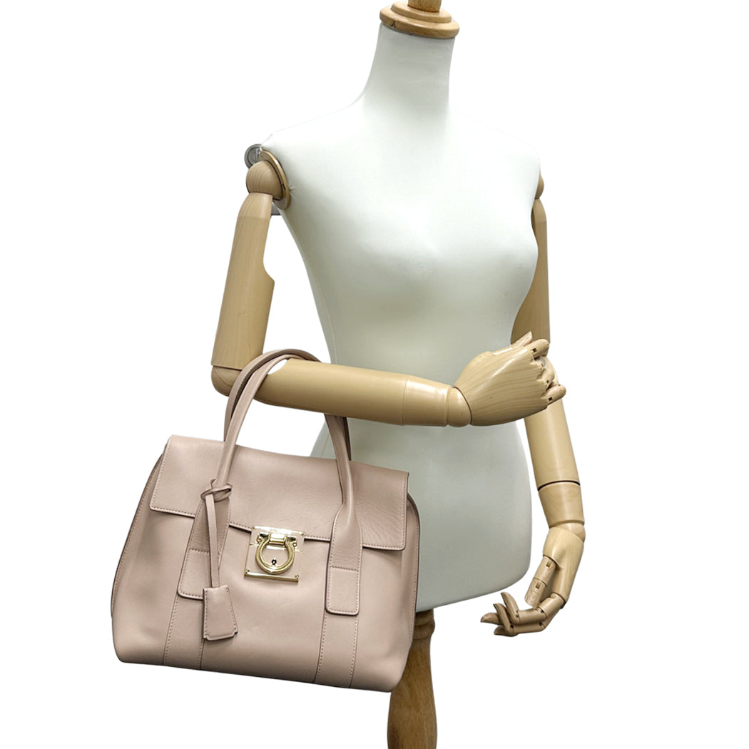 Ferragamo フェラガモ 2wayバッグ ガンチーニ ピンクベージュ レザー レディース 【中古】