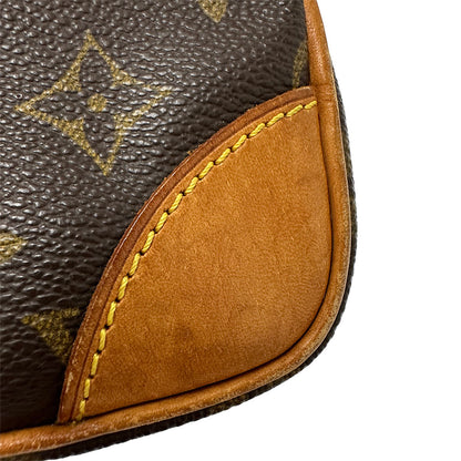 LOUIS VUITTON ルイ・ヴィトン アマゾン ショルダーバッグ モノグラム ブラウン M45236 モノグラムキャンバス レディース 【中古】