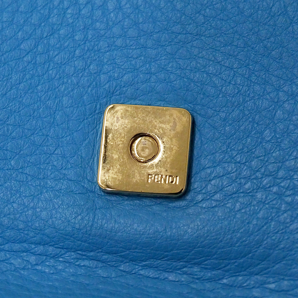 FENDI フェンディ ショルダーバッグ ライトブルー 8M0276 レザー レディース 【中古】
