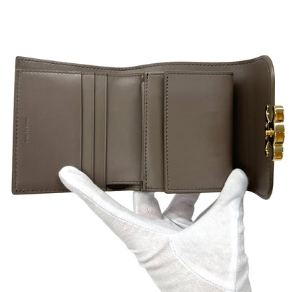CELINE セリーヌ 二つ折り財布 トリオンフ グレー ゴールド レザー レディース 【中古】