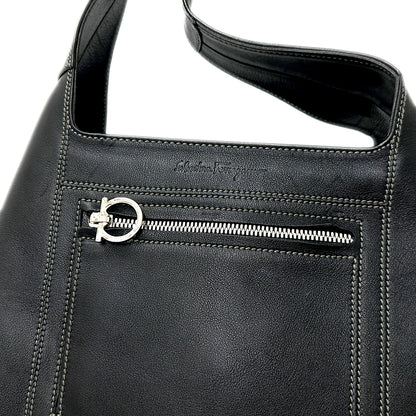 Ferragamo フェラガモ ショルダーバッグ ガンチーニ ブラック レザー レディース 【中古】