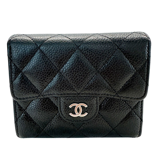 CHANEL シャネル 二つ折り財布 マトラッセ ブラック シルバー金具 キャビアスキン レディース 【中古】