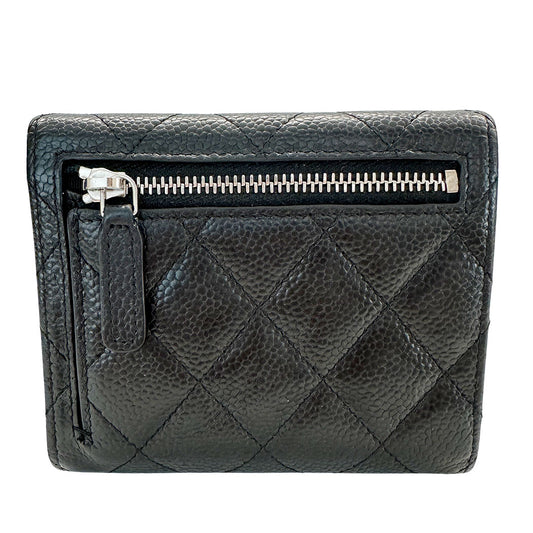 CHANEL シャネル 二つ折り財布 マトラッセ ブラック シルバー金具 キャビアスキン レディース 【中古】