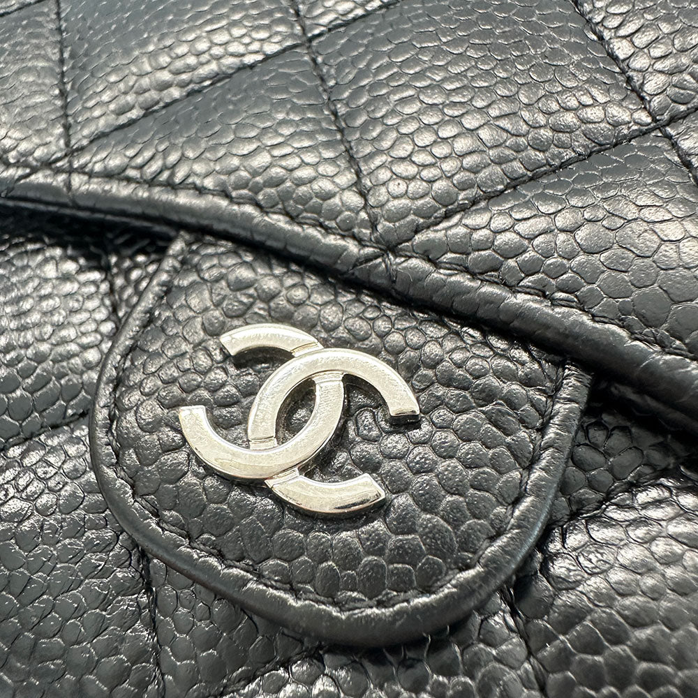 CHANEL シャネル 二つ折り財布 マトラッセ ブラック シルバー金具 キャビアスキン レディース 【中古】