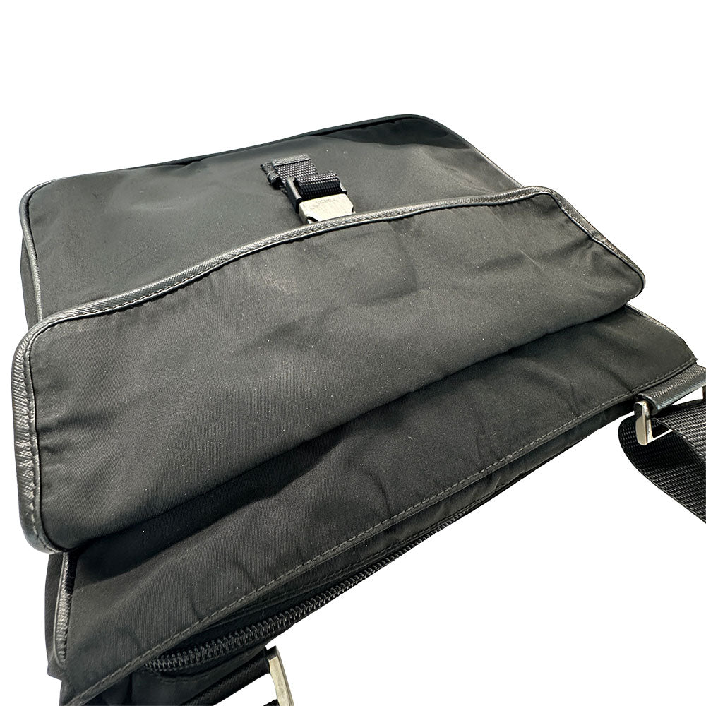 PRADA プラダ ショルダーバッグ ブラック ナイロン メンズ 【中古】