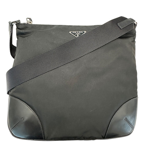 PRADA プラダ ショルダーバッグ ブラック ナイロン メンズ 【中古】