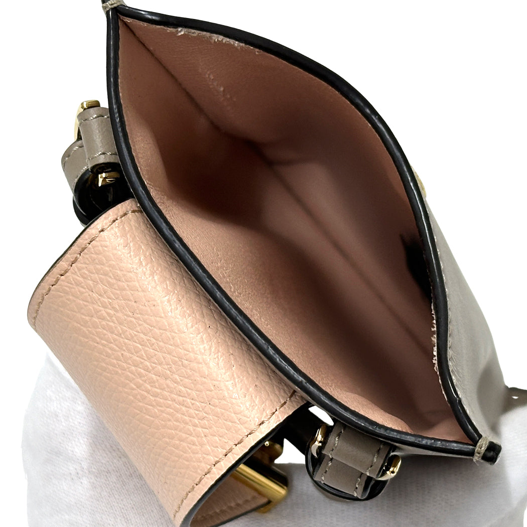 FENDI フェンディ フォンポーチ ショルダーバッグ FFダイヤモンド グレージュ ピンク レザー レディース 【中古】