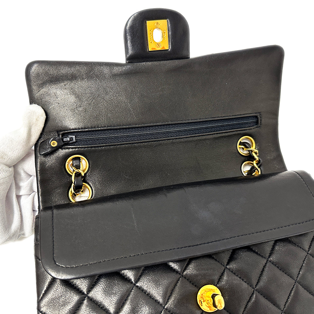 CHANEL シャネル ショルダーバッグ マトラッセ 25 ブラック ゴールド金具 ラムスキン レディース 【中古】