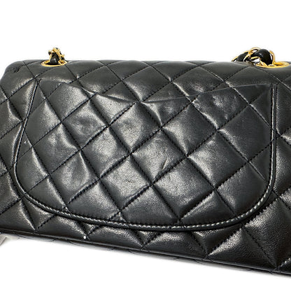 CHANEL シャネル ショルダーバッグ マトラッセ 25 ブラック ゴールド金具 ラムスキン レディース 【中古】