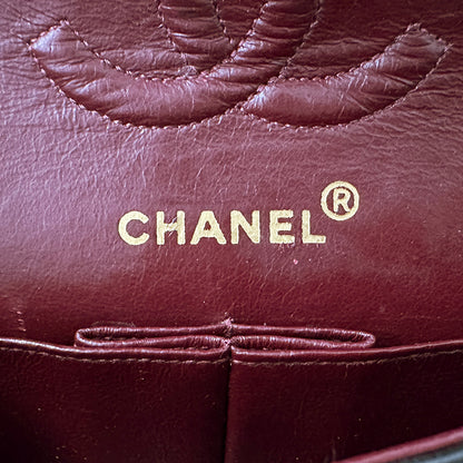 CHANEL シャネル ショルダーバッグ マトラッセ 25 ブラック ゴールド金具 ラムスキン レディース 【中古】