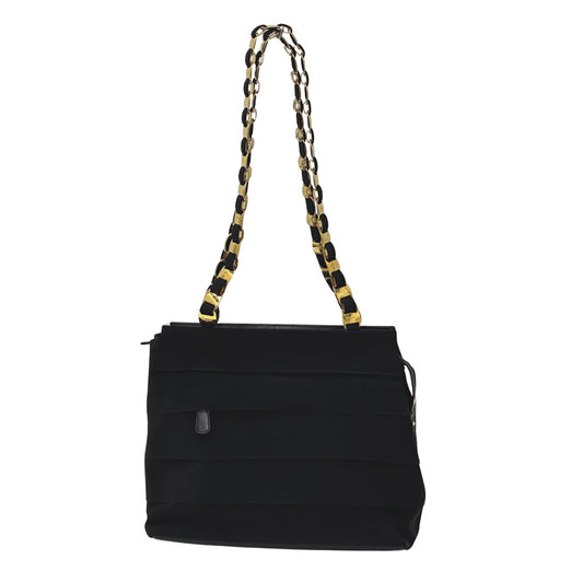 Ferragamo フェラガモ ショルダーバッグ ヴァラ ブラック ゴールド金具 ナイロン レディース 【中古】