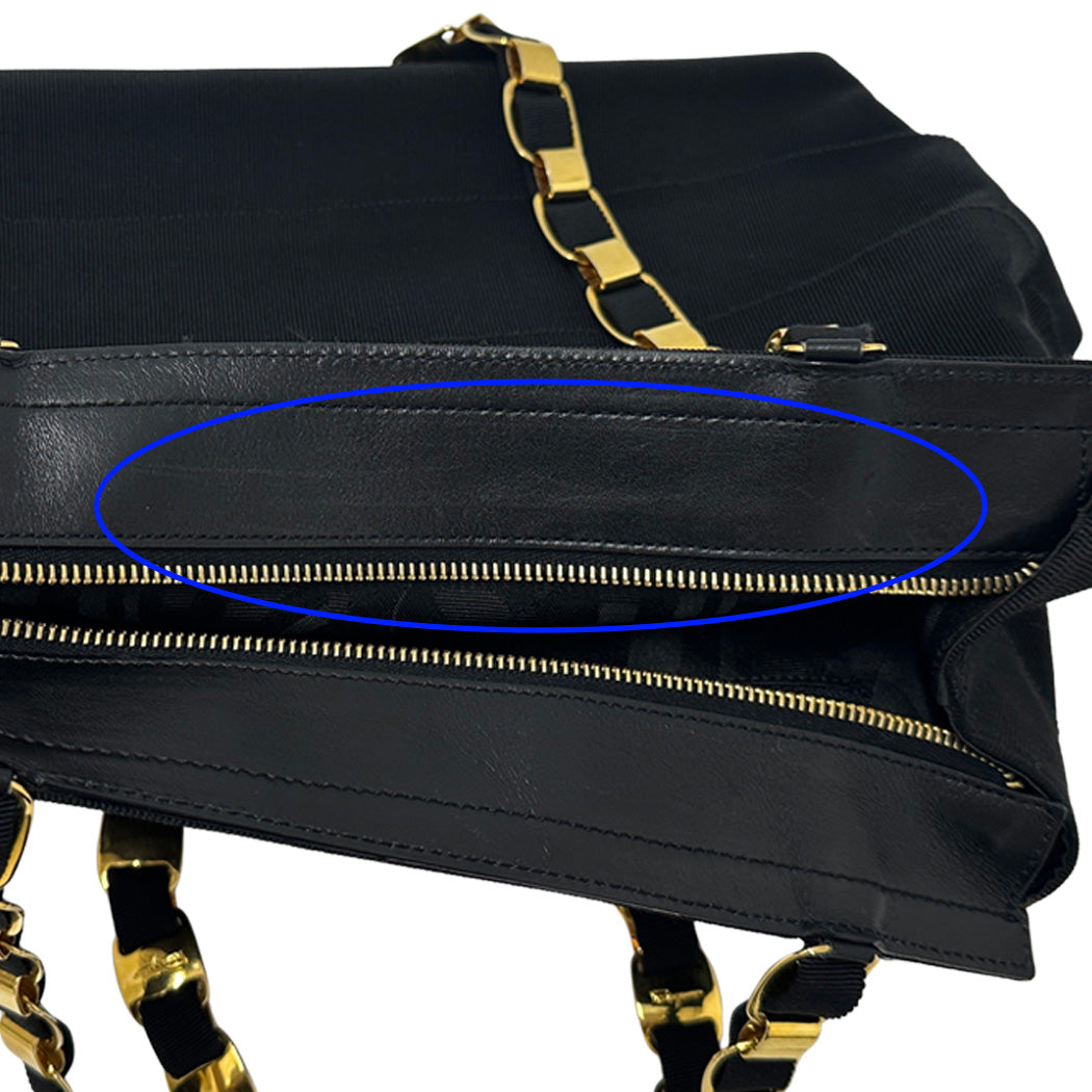 Ferragamo フェラガモ ショルダーバッグ ヴァラ ブラック ゴールド金具 ナイロン レディース 【中古】