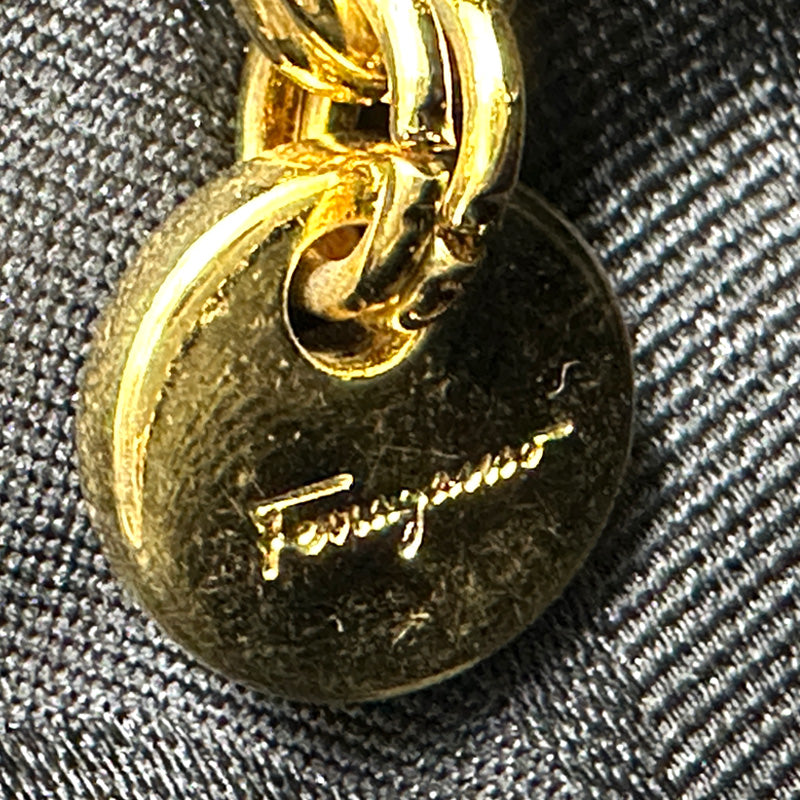 Ferragamo フェラガモ ショルダーバッグ ヴァラ ブラック ゴールド金具 ナイロン レディース 【中古】